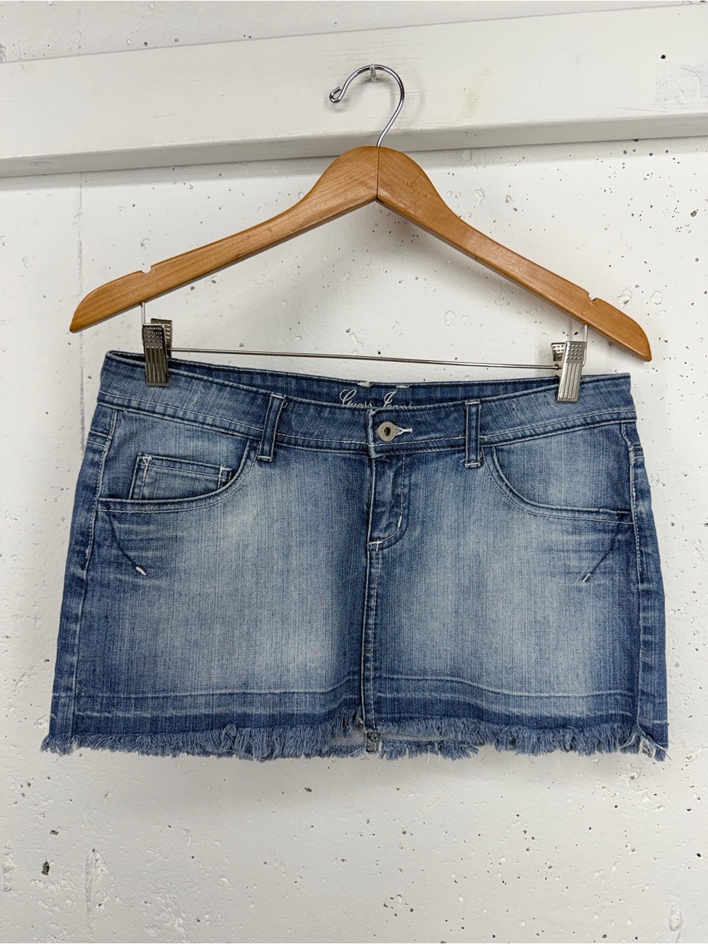 Guess Size 29 Vintage Y2K Low Rise Raw Hem Jean Skirt